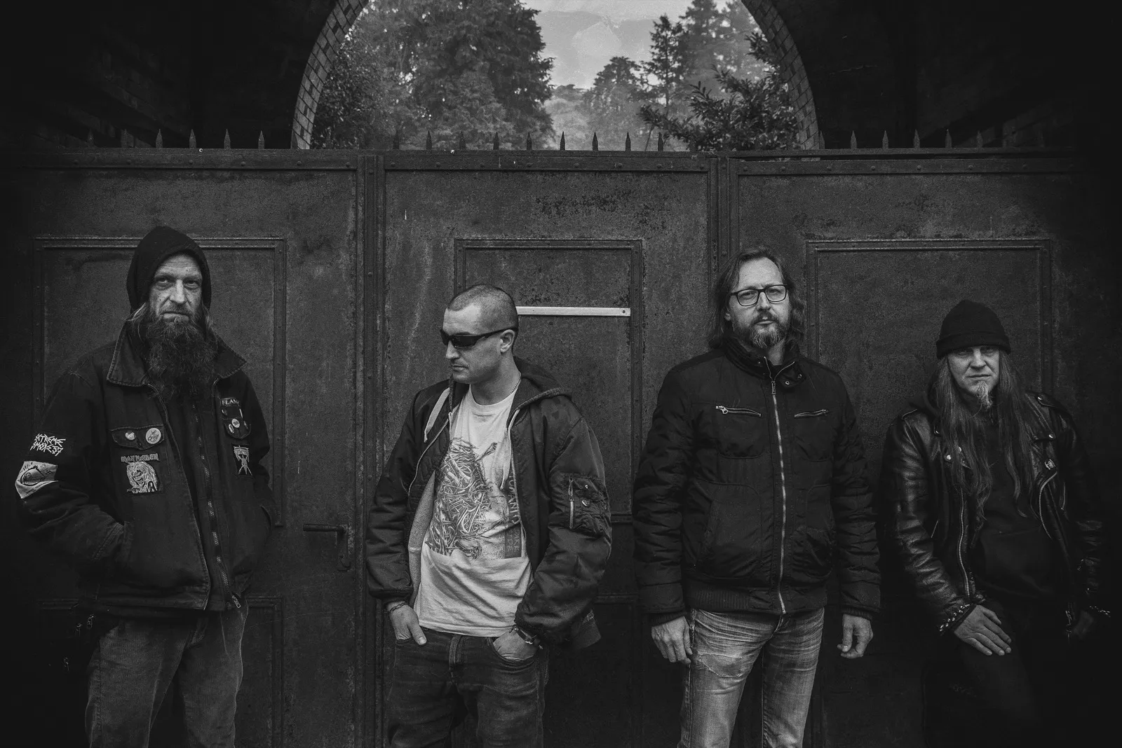 Extreme Smoke 57 band photo